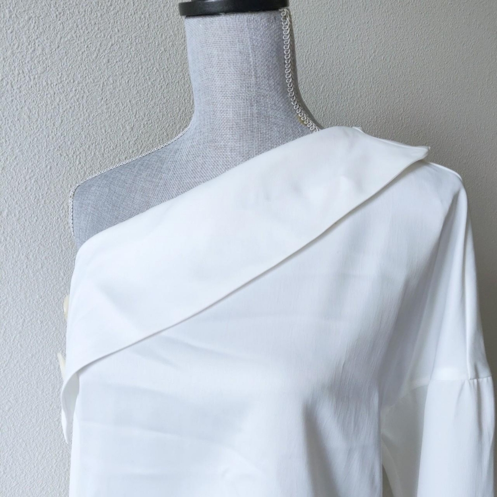 Off Shoulder Top - Picture 4 of 6